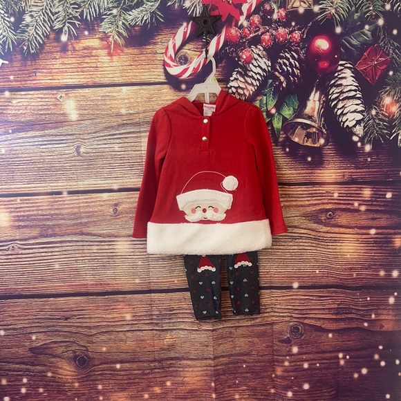 Brand new boys Nannette 2 piece hooded holiday themed outfit. Size is 4T.